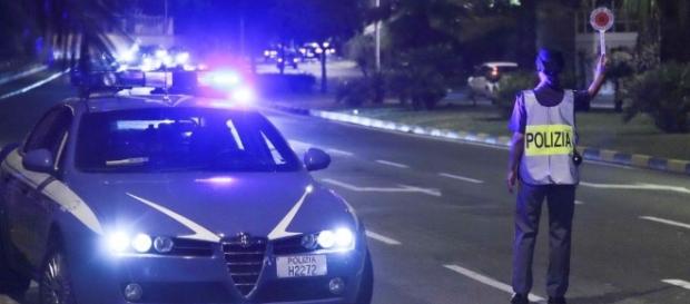 Moto non si ferma ad un posto di blocco: parte la protesta dei sindacati di Polizia. Moto non si ferma ad un posto di blocco: parte la protesta dei sindacati di Polizia.