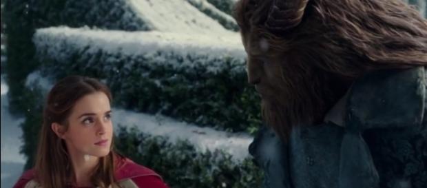Trailer ufficiale italiano de 'La Bella e la Bestia' Trailer ufficiale italiano de 'La Bella e la Bestia'
