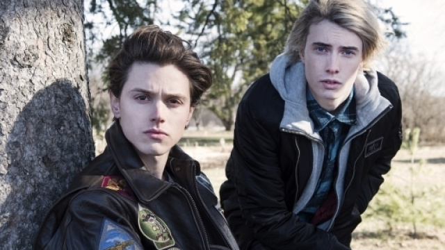 Il Cast principale di Eyewitness.