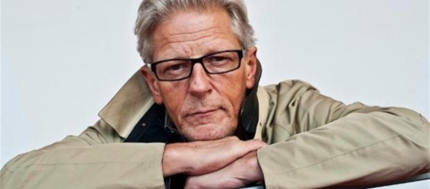 ENTRETIEN AVEC JAN FABRE, AUTOUR DE SES « GISANTS | «INFERNO - inferno-magazine.com ENTRETIEN AVEC JAN FABRE, AUTOUR DE SES « GISANTS | «INFERNO - inferno-magazine.com