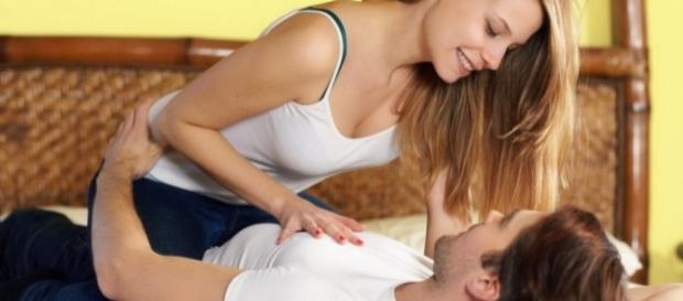 Existem partes do corpo do homem onde eles não resistem a um carinho Existem partes do corpo do homem onde eles não resistem a um carinho