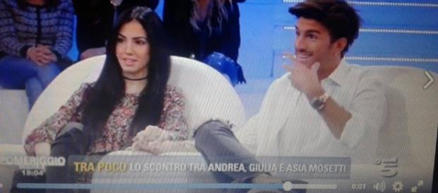 Giulia De Lellis e Andrea Damante ospiti a Pomeriggio 5 Giulia De Lellis e Andrea Damante ospiti a Pomeriggio 5