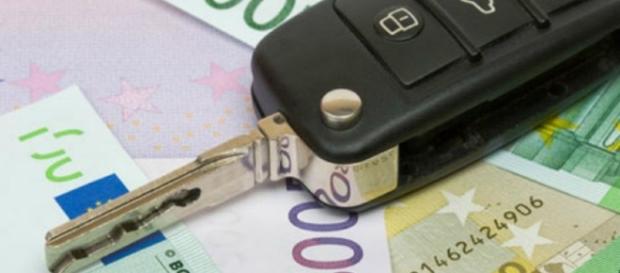 Norme più dure per i proprietari di autoveicoli, tra bollo, revisione e ganasce fiscali Norme più dure per i proprietari di autoveicoli, tra bollo, revisione e ganasce fiscali