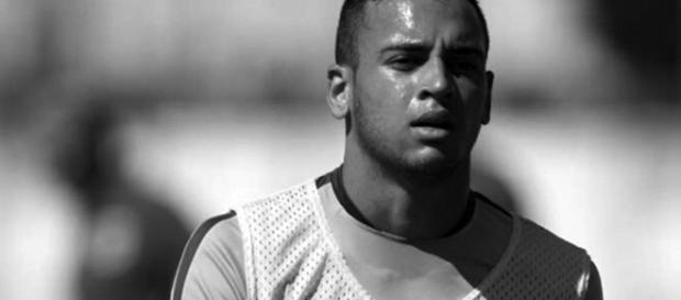 Volante foi revelado pelas categorias de base do Corinthians Volante foi revelado pelas categorias de base do Corinthians