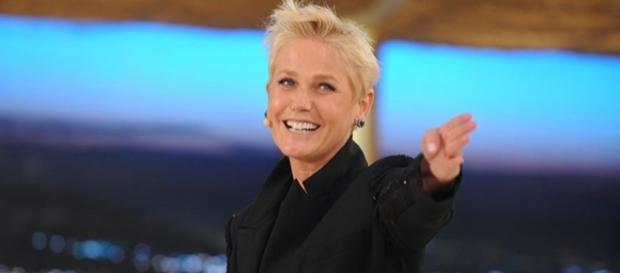 Xuxa vive um pesadelo dentro da Record Xuxa vive um pesadelo dentro da Record