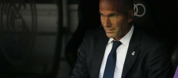 Zidane está en una encrucijada para elegir el once frente al Atlético. Foto: Marca Zidane está en una encrucijada para elegir el once frente al Atlético. Foto: Marca