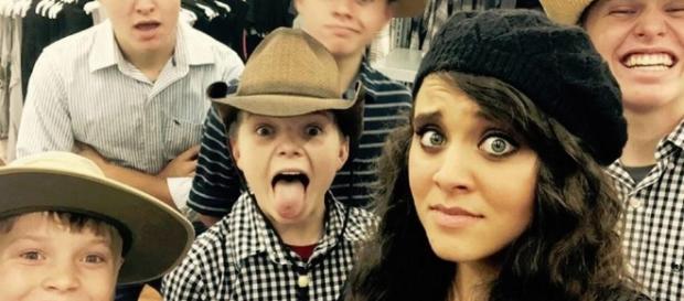 Jinger Duggar Warns Her Family About Loving Worldly Possessions ... - inquisitr.com Jinger Duggar Warns Her Family About Loving Worldly Possessions ... - inquisitr.com