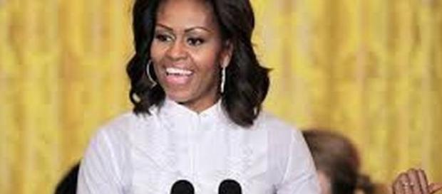 Michelle Obama comparée à une guenon sur Facebook par deux électrices de Donald Trump Michelle Obama comparée à une guenon sur Facebook par deux électrices de Donald Trump
