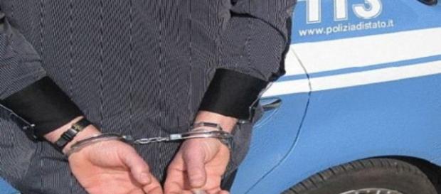 Operazione della Polizia contro lo spaccio di sostanze stupefacenti Operazione della Polizia contro lo spaccio di sostanze stupefacenti