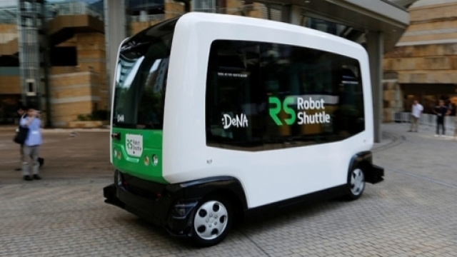 Primo test in Giappone per il Robot Shuttle, primo autobus robot al mondo