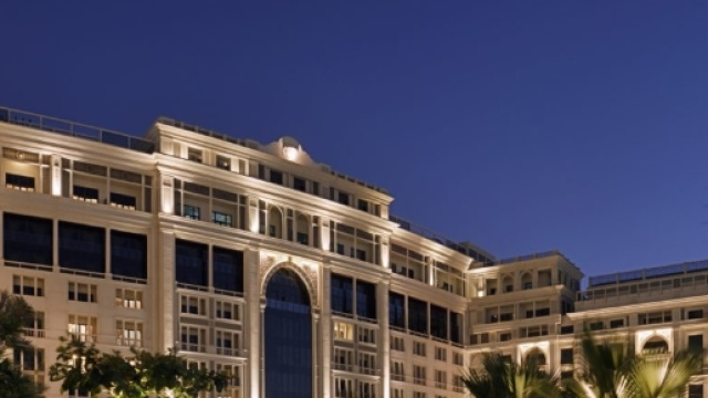 Versace sbarca a Dubai con un resort lussuoso