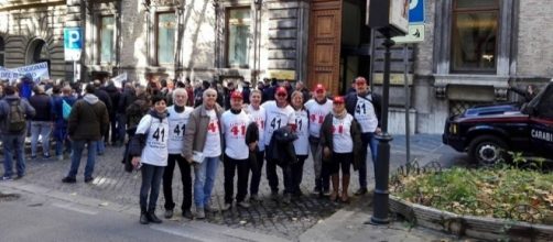 Pensioni, foto di D'Onofrio Maurizio condivisa sulla pagina Fb ‎Lavoratori precoci uniti a tutela dei propri diritti