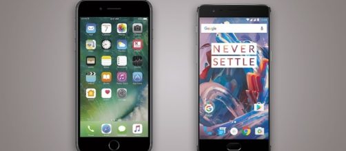 Sfida emozionante tra Oneplus 3T ed iPhone 7 di Natale 2016