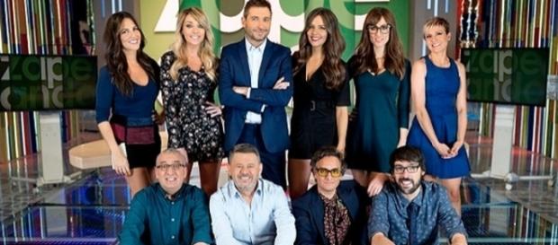 Frank Blanco junto a su equipo de Zapeando Frank Blanco junto a su equipo de Zapeando