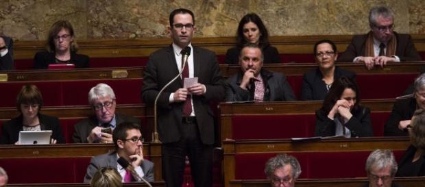 Hamon: «C'est mieux d'abandonner un texte qui divise» - Libération - liberation.fr Hamon: «C'est mieux d'abandonner un texte qui divise» - Libération - liberation.fr