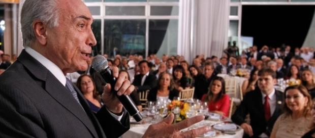 Temer discursou para senadores em jantar oferecido pelo Planalto Temer discursou para senadores em jantar oferecido pelo Planalto