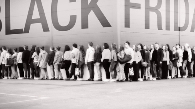 Black Friday 2016, anche in Italia &egrave; febbre da sconto t