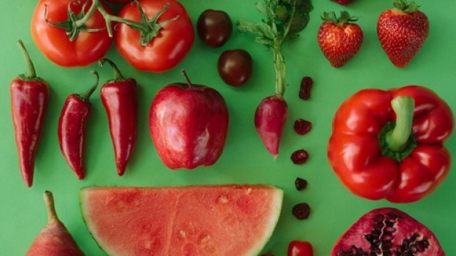 Il cervello preferisce i cibi rossi ai verdi, uno studio lo dimostra