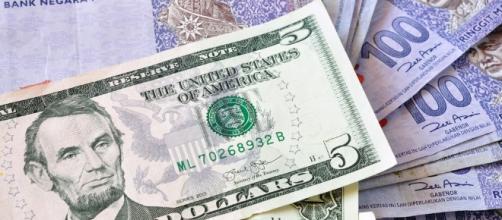Ringgit weakens: Now more than 4 to the US dollar - ExpatGo - expatgo.com