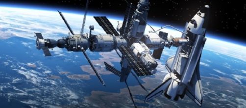NASA Can't Deny This Huge 'Alien UFO Spacecraft' On ISS Live Feed ... - inquisitr.com