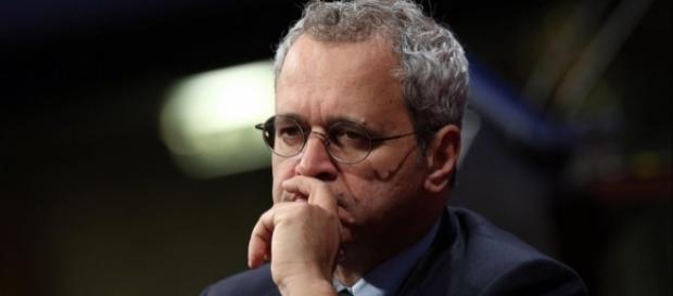 Enrico Mentana direttore del TG LA 7 Enrico Mentana direttore del TG LA 7