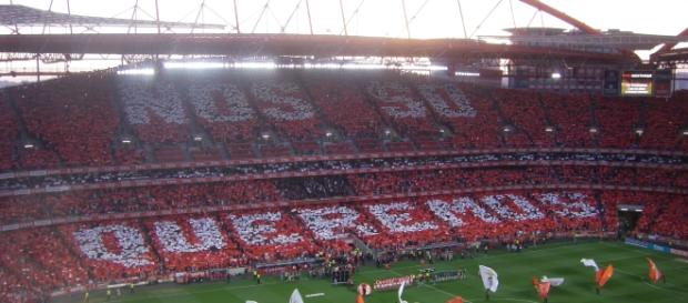 O SL Benfica joga no seu estádio frente ao Marítimo O SL Benfica joga no seu estádio frente ao Marítimo