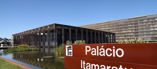 Palácio Itamaraty é o foco da disputa Palácio Itamaraty é o foco da disputa