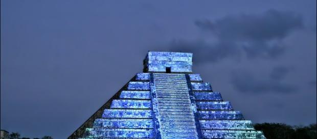 Quale mistero rivelerà ancora? - alessiodileo.com Quale mistero rivelerà ancora? - alessiodileo.com