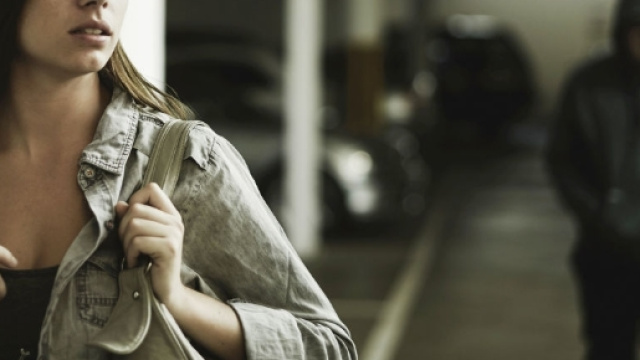 la violenza non è solo da parte degli uomini