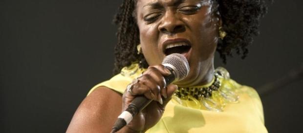 Big-voiced Dap-Kings soul singer Sharon Jones dies at 60 - The ... - bostonglobe.com Big-voiced Dap-Kings soul singer Sharon Jones dies at 60 - The ... - bostonglobe.com