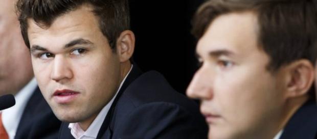 Schach-WM in New York: Nach sechs Spielen ist weiterhin zwischen Magnus Carlsen und Sergey Karjakin alles offen. Schach-WM in New York: Nach sechs Spielen ist weiterhin zwischen Magnus Carlsen und Sergey Karjakin alles offen.