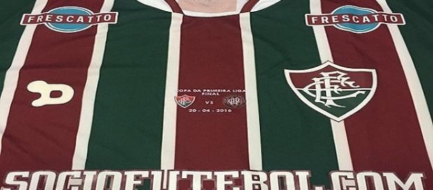Uniforme do Fluminense pode vir com novidades em 2017 (Foto: BP. Blogspot) Uniforme do Fluminense pode vir com novidades em 2017 (Foto: BP. Blogspot)