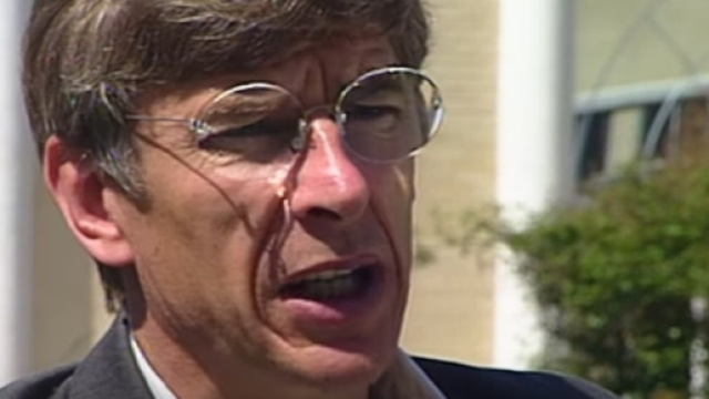 Arsene Wenger qualche anno fa...