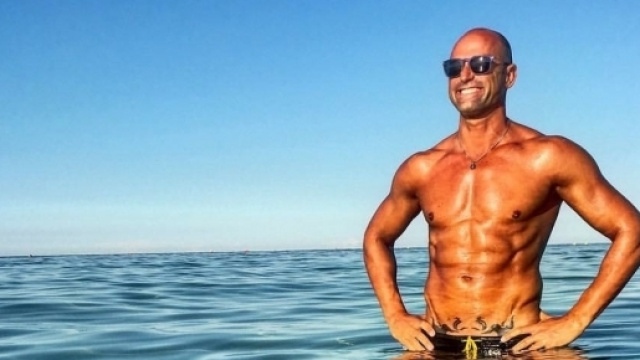 Stefano Bettarini presto nelle vesti di corteggiatore?