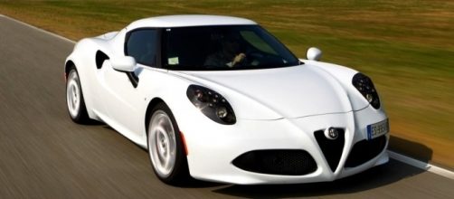 Alfa Romeo 4c White | Luxury The Car - luxurythecar.xyz