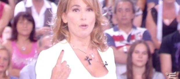 Barbara d'Urso contro Antonella Mosetti in tv Barbara d'Urso contro Antonella Mosetti in tv