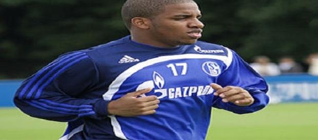 Farfán deve aparacer no futebol brasileiro em 2017 (Foto: Wikipedia) Farfán deve aparacer no futebol brasileiro em 2017 (Foto: Wikipedia)