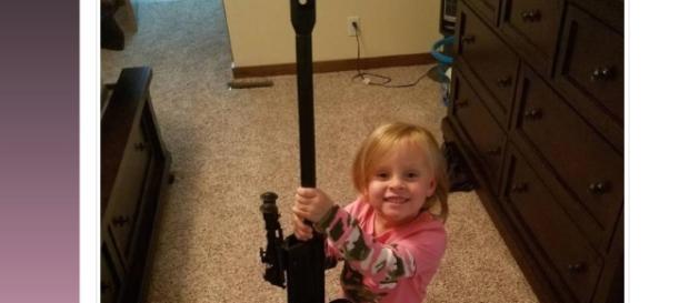 http://www.thehollywoodgossip.com/gallery/adalynn-calvert-gun-photo/ http://www.thehollywoodgossip.com/gallery/adalynn-calvert-gun-photo/