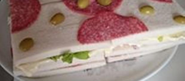 torta di tramezzini, economica e gustosa torta di tramezzini, economica e gustosa