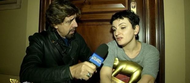 Tv e gossip Striscia la notizia, Tapiro D'oro ad Arisa: ecco perchè! - gentevip.it Tv e gossip Striscia la notizia, Tapiro D'oro ad Arisa: ecco perchè! - gentevip.it