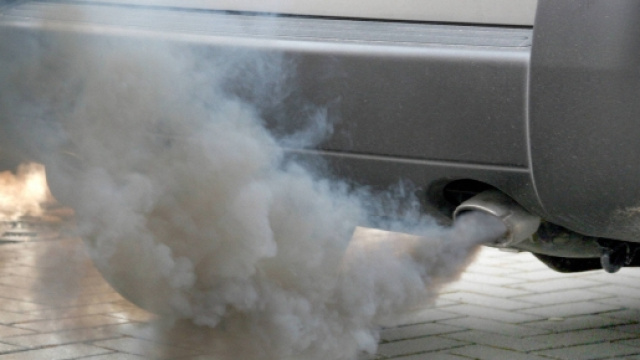 Divieto di accesso alla fascia verde per le auto più inquinanti Euro1 e 2 (Foto fonte web)