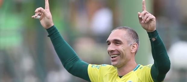 Fernando Prass deverá acompanhar o jogo contra o Botafogo dos camarotes do Allianz Parque Fernando Prass deverá acompanhar o jogo contra o Botafogo dos camarotes do Allianz Parque