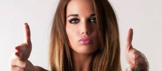 Manon Marsault : Elle fait une mise au point sur son couple avec Julien (#LMSA) ! Manon Marsault : Elle fait une mise au point sur son couple avec Julien (#LMSA) !