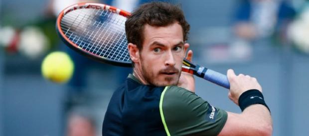 O britânico Murray, número 1 da ATP, fez a festa da torcida na Arena O2 O britânico Murray, número 1 da ATP, fez a festa da torcida na Arena O2