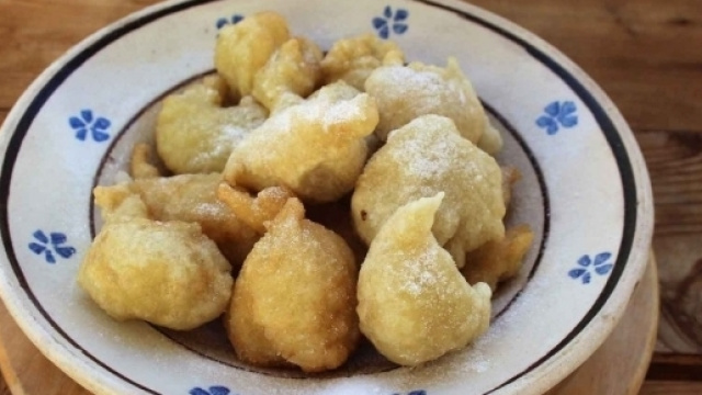La ricetta delle pettole tarantine, il dolce fritto più buono da ... - scattidigusto.it