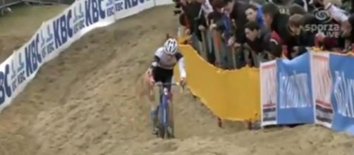 Sulla sabbia del circuito di ciclocross di Koksijde