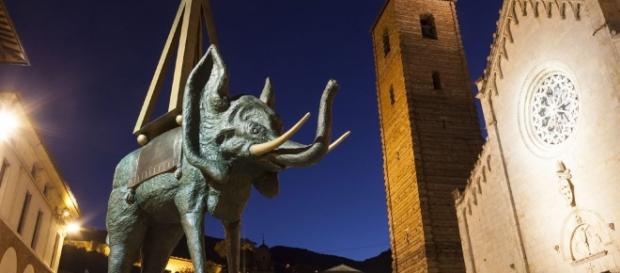 Arte: Salvador Dalì in mostra a Pietrasanta, tre mesi tra sculture ... - radionostalgia.fm Arte: Salvador Dalì in mostra a Pietrasanta, tre mesi tra sculture ... - radionostalgia.fm