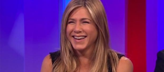 Jennifer Aniston Reveals a Friends Secret on The One Show | E! News - eonline.com Jennifer Aniston Reveals a Friends Secret on The One Show | E! News - eonline.com