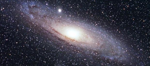 Una breve historia de las Estrellas. En la foto, una representación de galaxia. Una breve historia de las Estrellas. En la foto, una representación de galaxia.