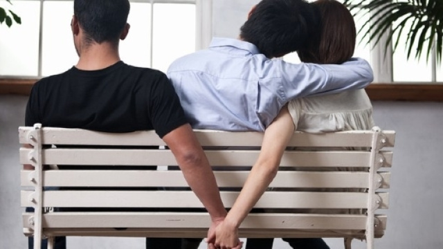 Tromper son homme et être surpris par ce dernier